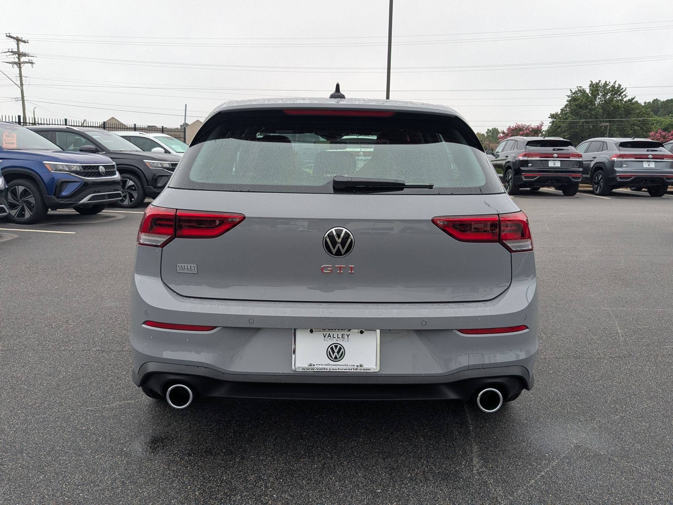 2025 Volkswagen Golf GTI SE photo 4