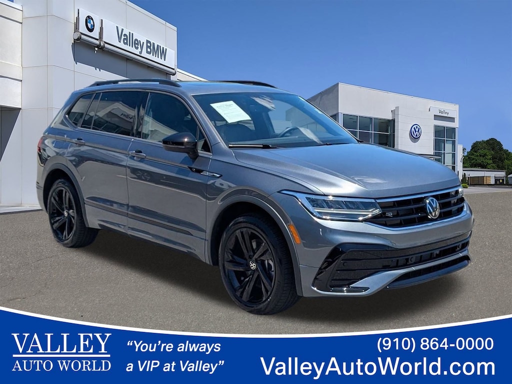 Used 2024 Volkswagen Tiguan SE R-Line Black 2.0T SE R-Line Black FWD