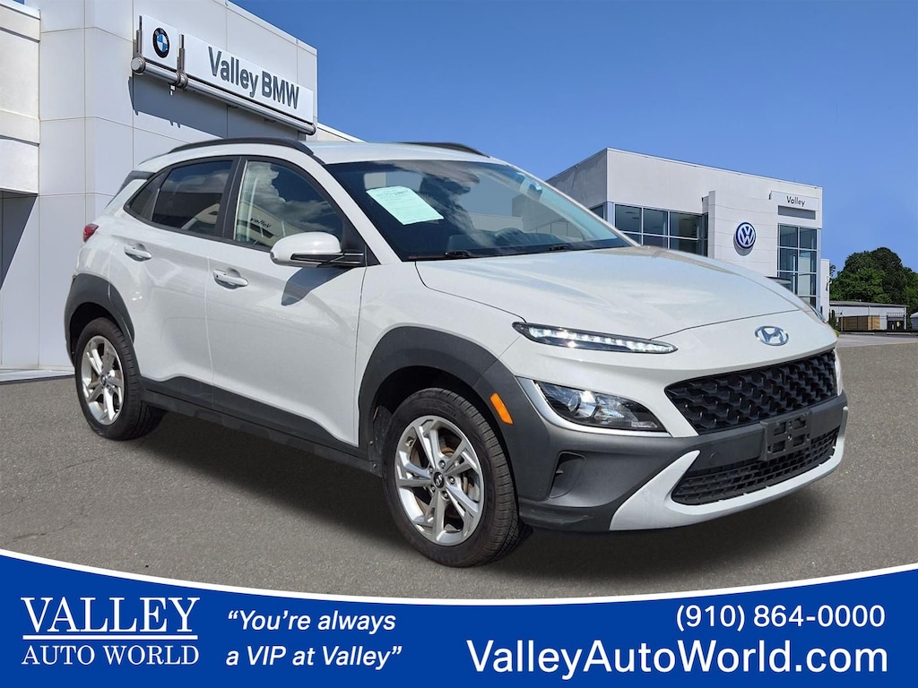 Used 2023 Hyundai Kona SEL SEL Auto AWD