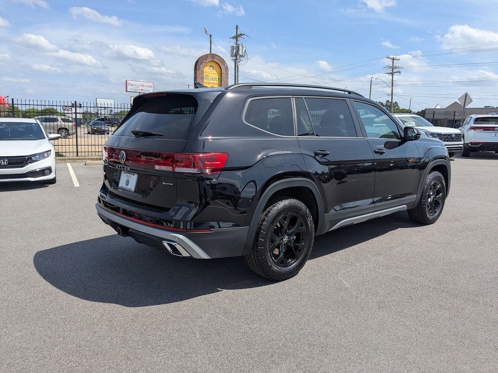New 2025 Volkswagen Atlas 2.0T Peak Edition 2.0T Peak Edition 4MOTION
