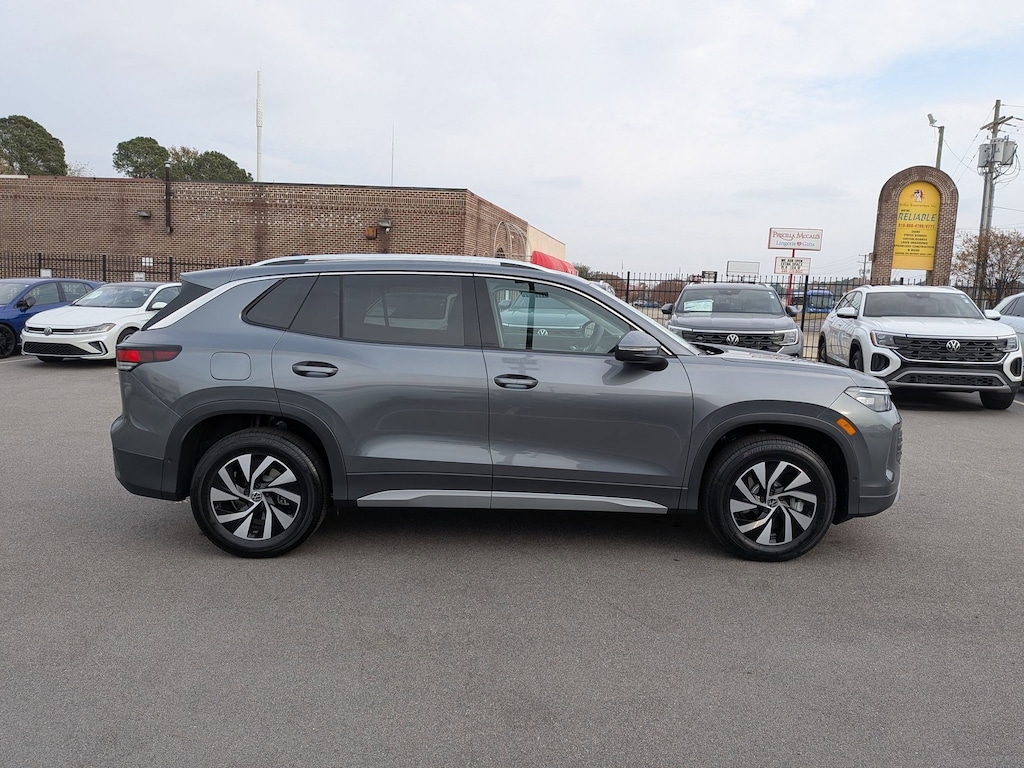 New 2026 Volkswagen Tiguan S 2.0T S 4MOTION