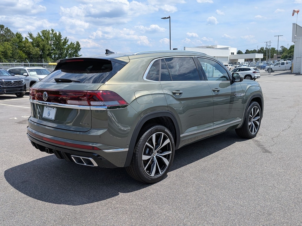 New 2026 Volkswagen Atlas Cross Sport 2.0T SEL Premium R-Line 2.0T SEL Premium R-Line 4MOTION
