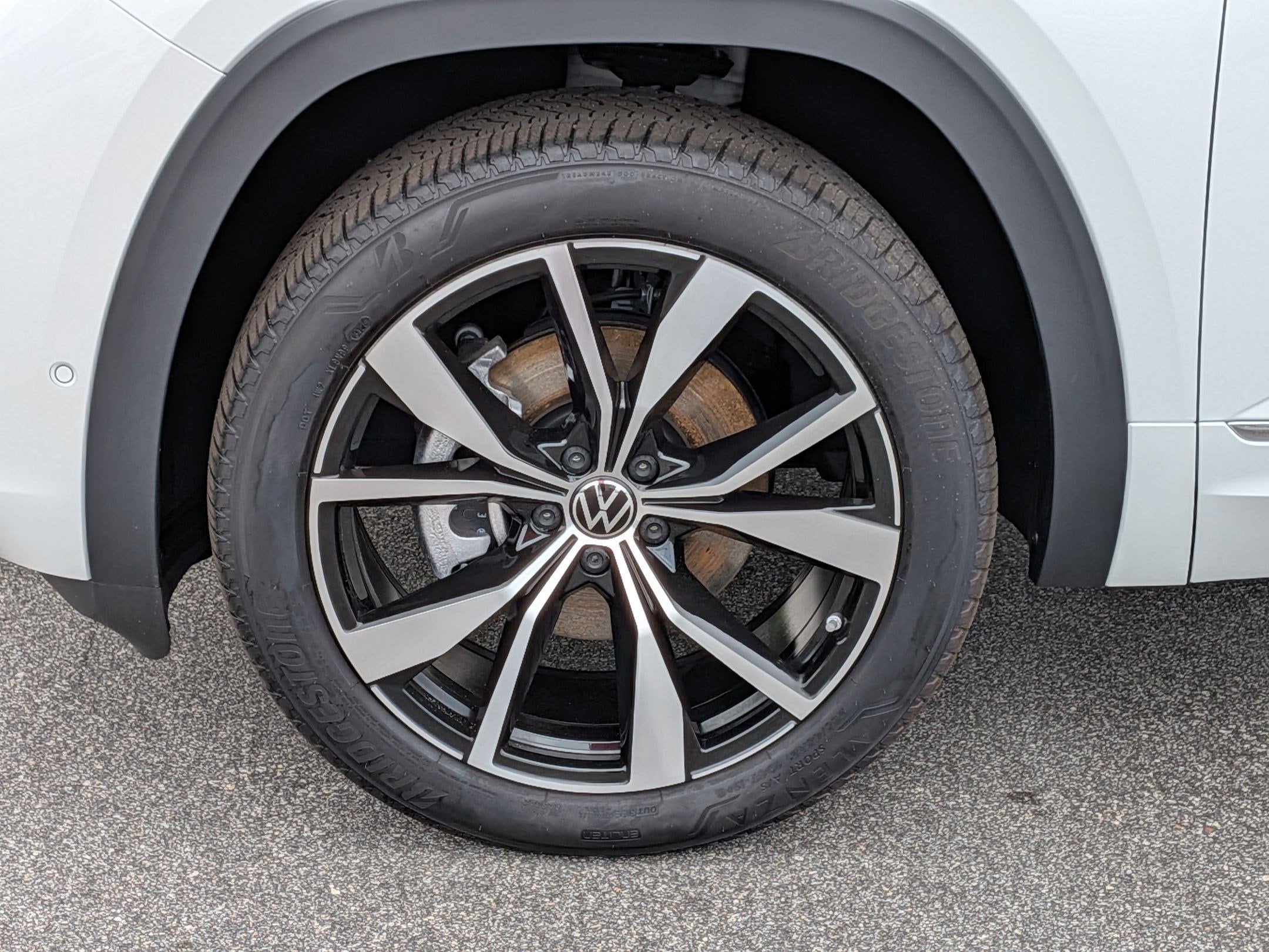 2026 Volkswagen Atlas SEL Premium R-Line - Photo 10