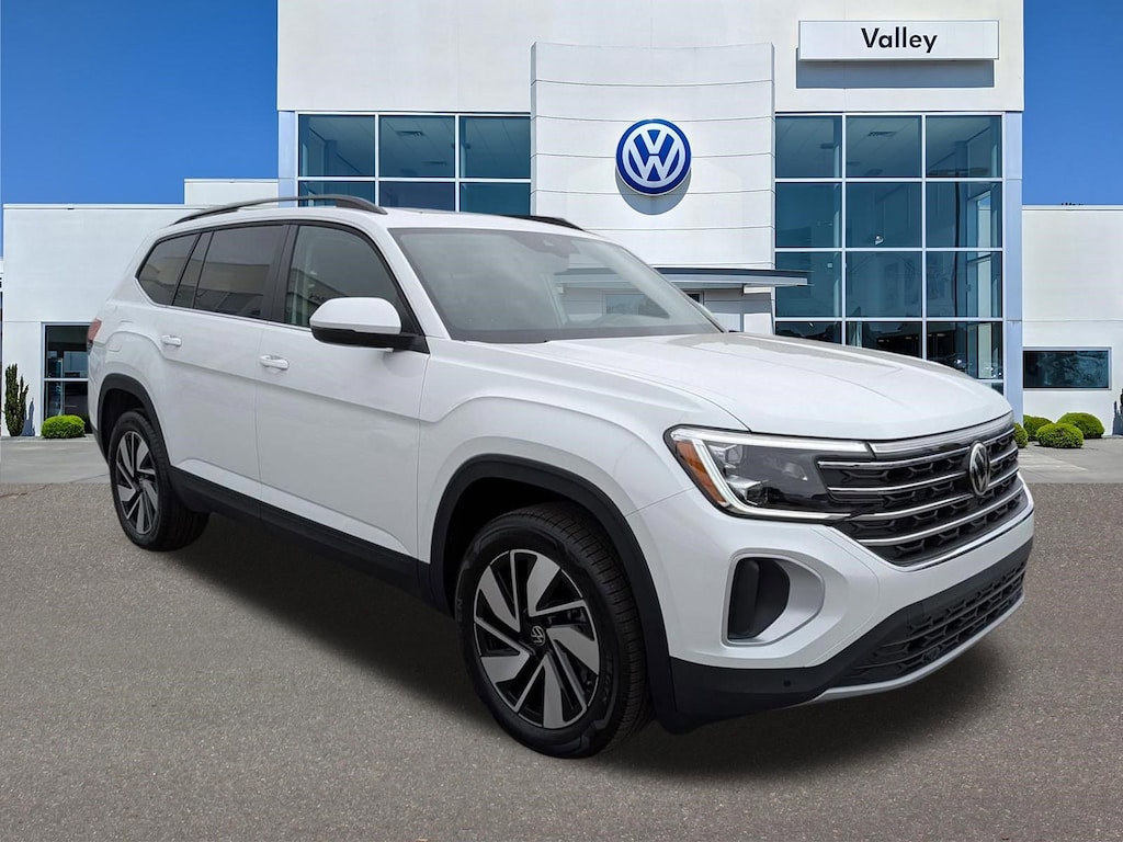 New 2026 Volkswagen Atlas 2.0T SE w/Technology 2.0T SE w/Technology FWD