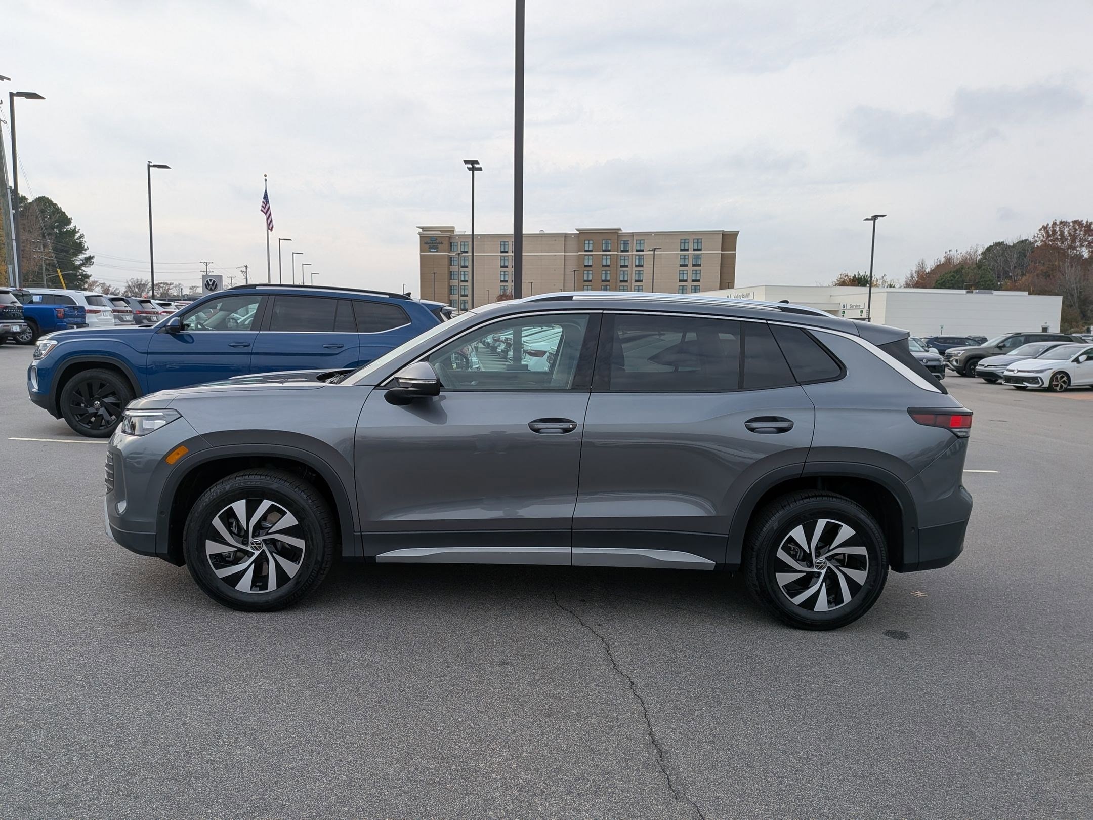2026 Volkswagen Tiguan S - Photo 6