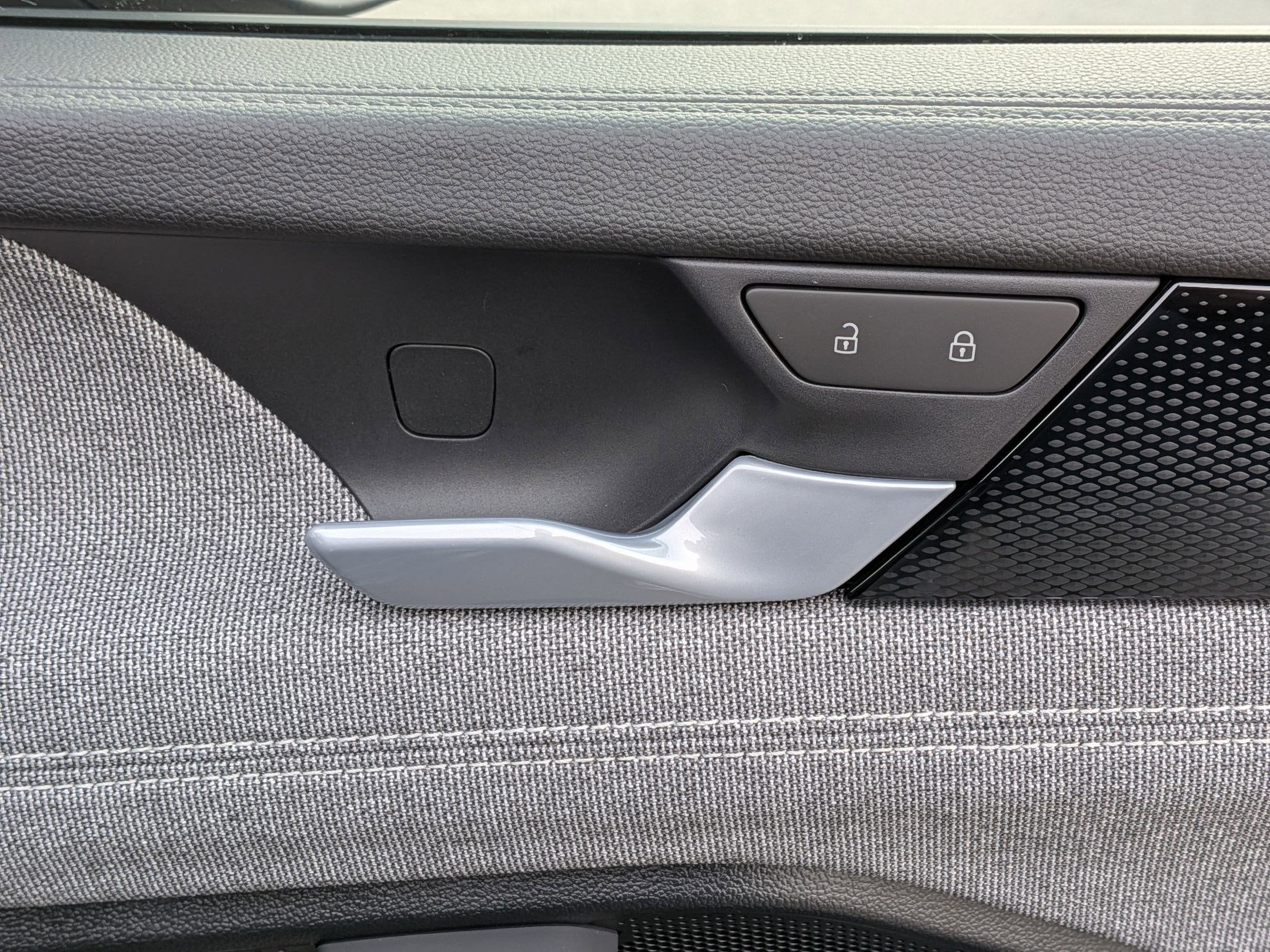 2026 Volkswagen Tiguan S - Photo 32