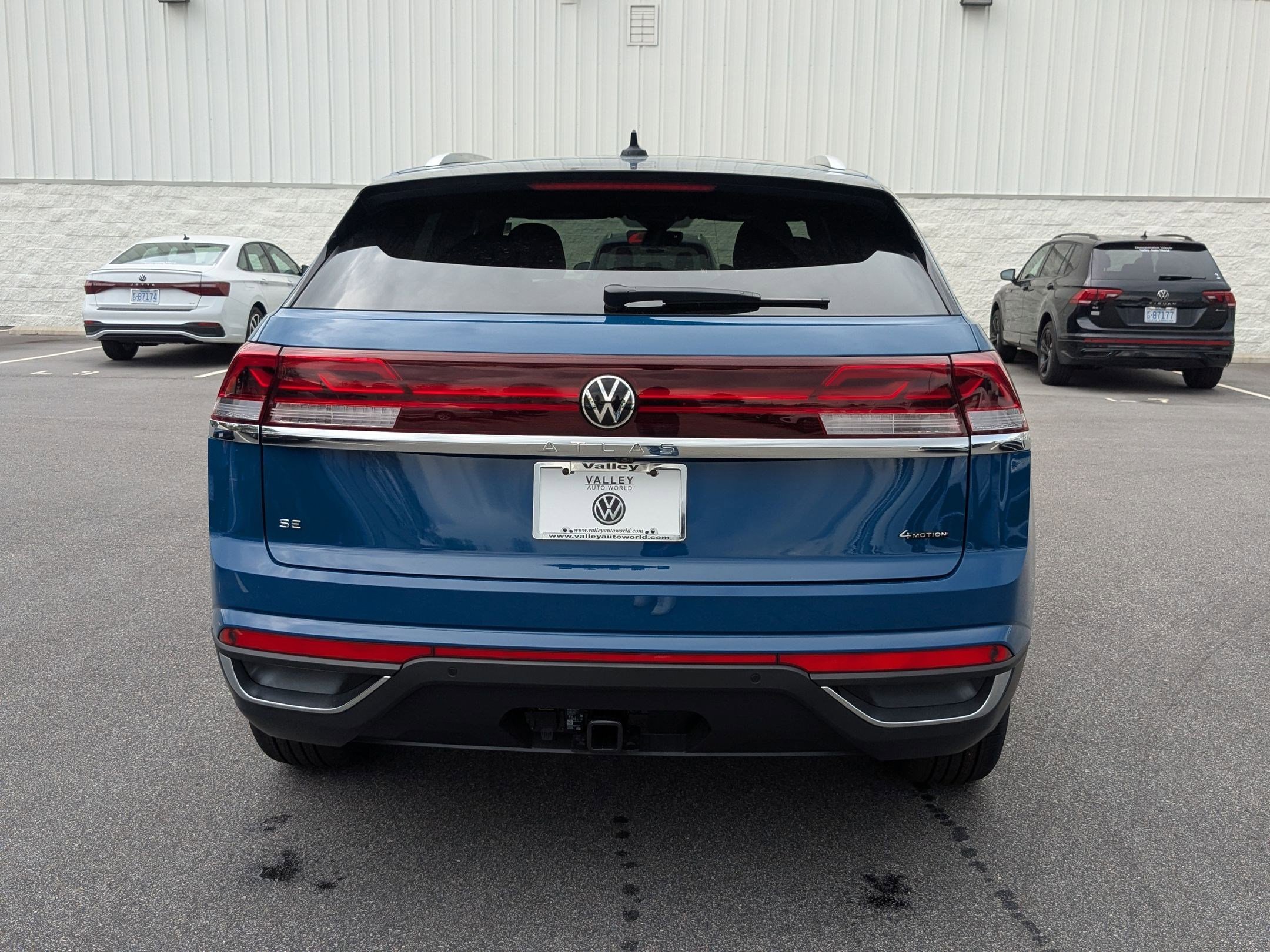 2025 Volkswagen Atlas Cross Sport SE Technology photo 4