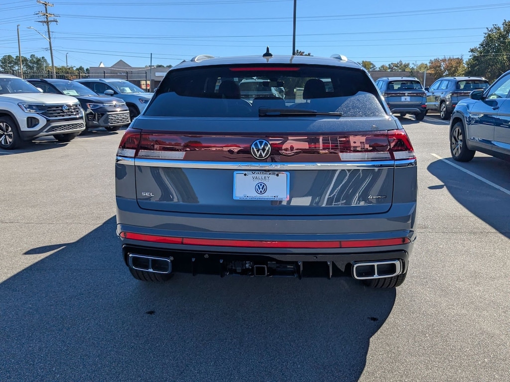 New 2026 Volkswagen Atlas Cross Sport 2.0T SEL Premium R-Line 2.0T SEL Premium R-Line 4MOTION