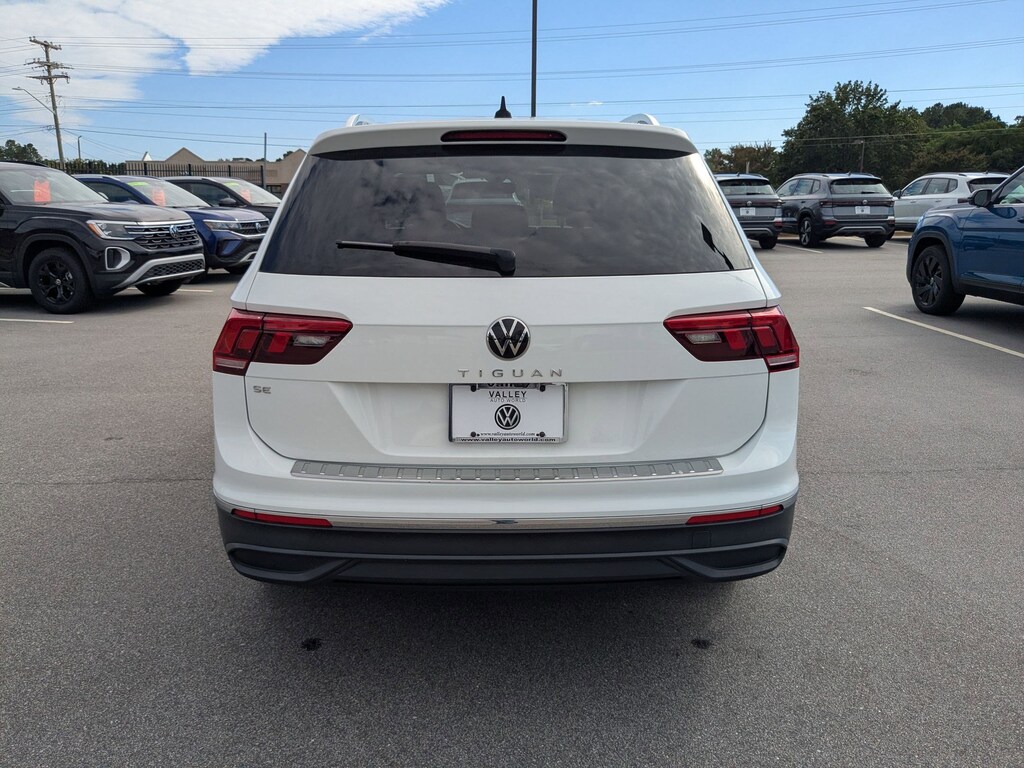 Used 2022 Volkswagen Tiguan SE 2.0T SE FWD