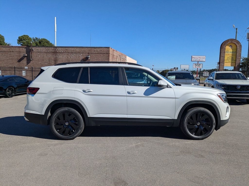 New 2026 Volkswagen Atlas 2.0T SE w/Technology 2.0T SE w/Technology 4MOTION