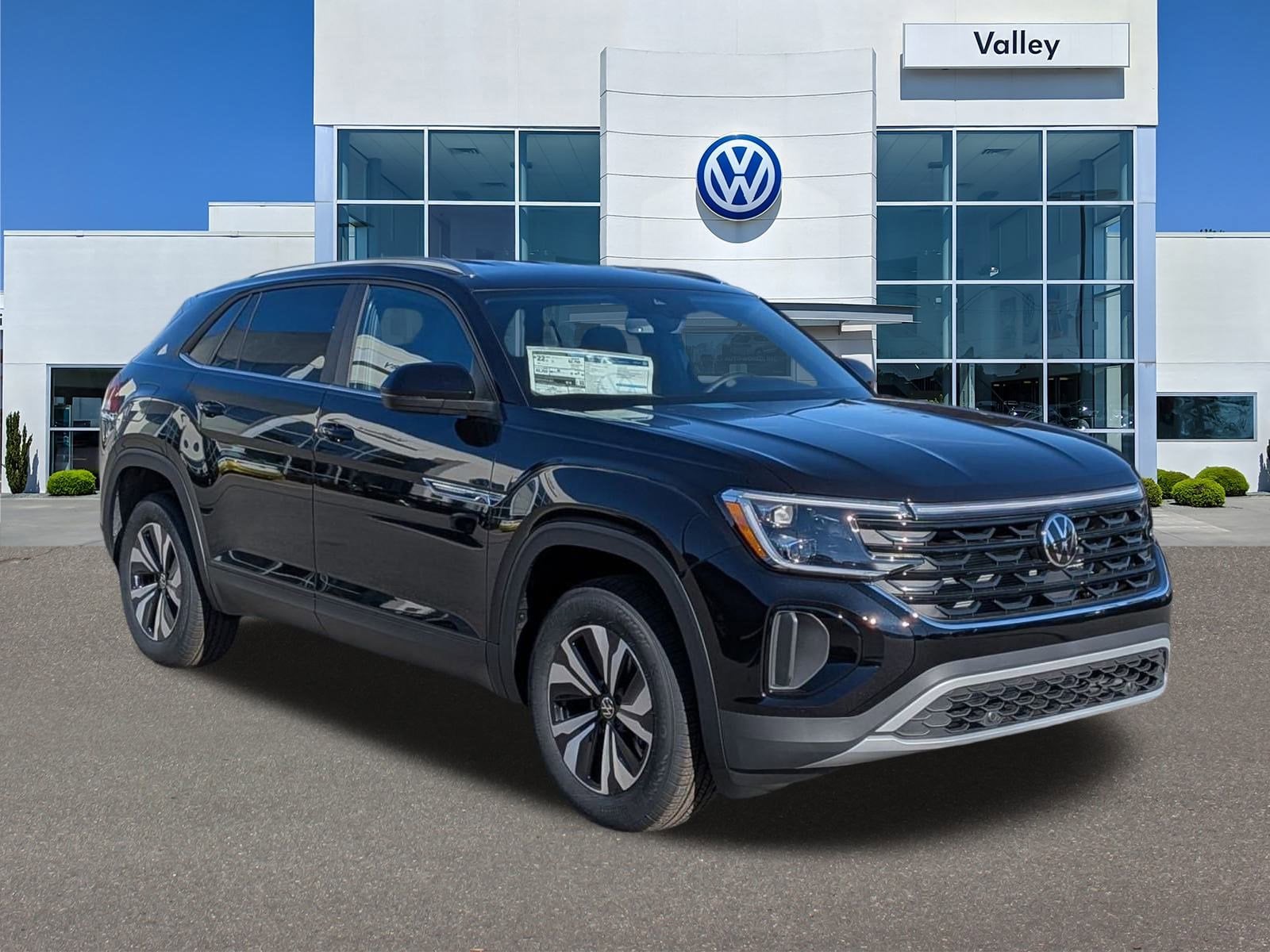 2026 Volkswagen Atlas Cross Sport SE's photo