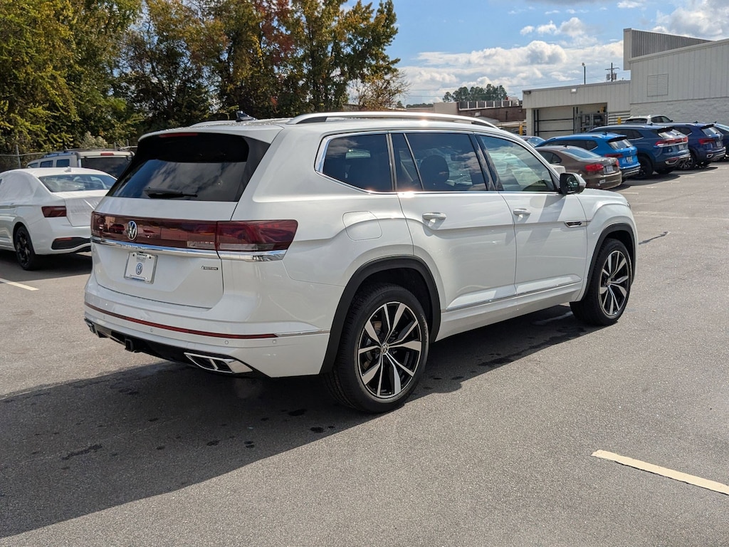 New 2026 Volkswagen Atlas 2.0T SEL Premium R-Line 2.0T SEL Premium R-Line 4MOTION