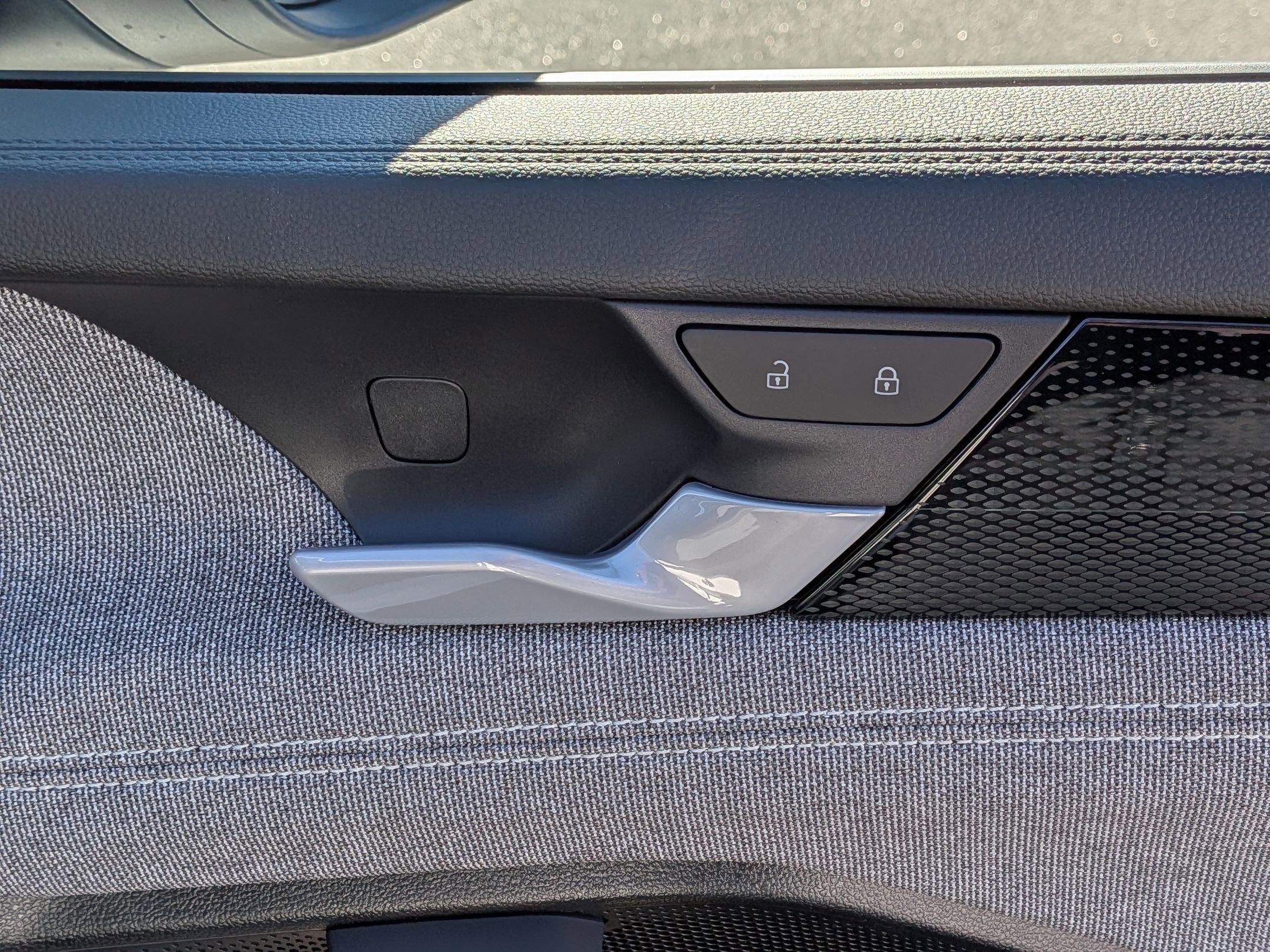 2026 Volkswagen Tiguan S - Photo 32