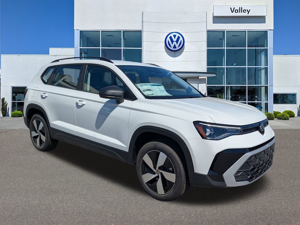 New 2025 Volkswagen Taos S S 4MOTION