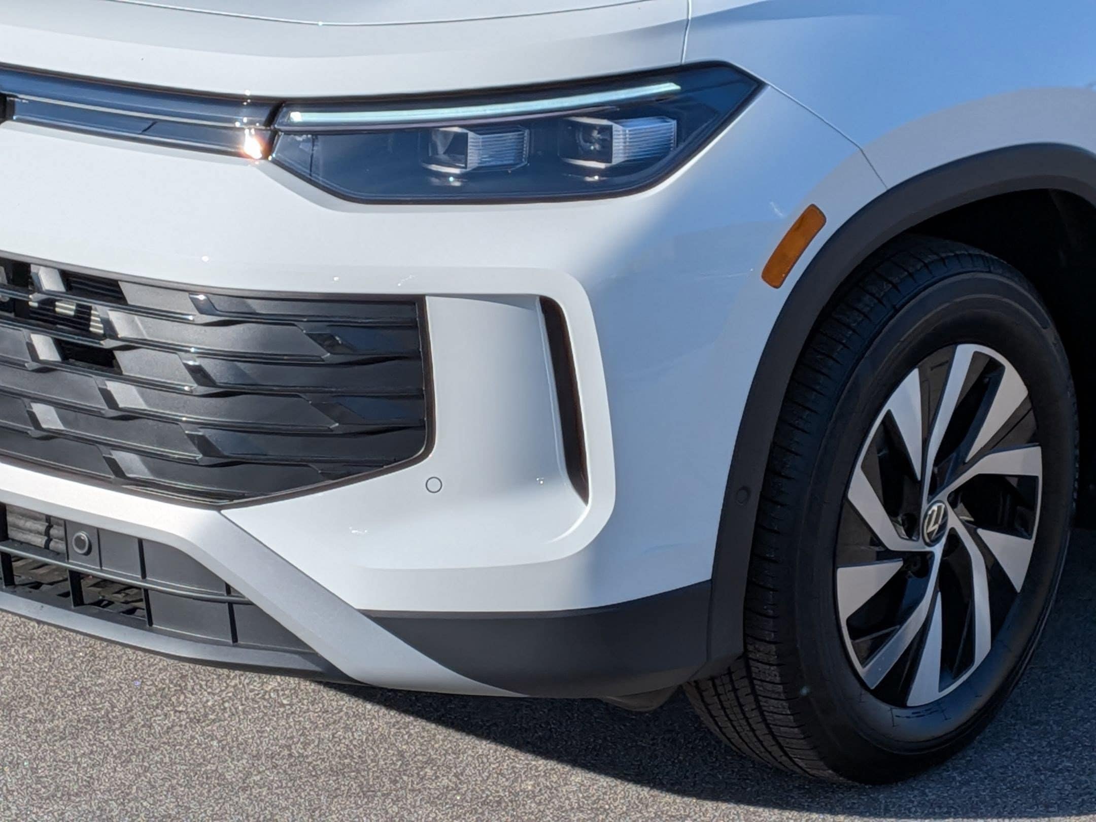 2026 Volkswagen Tiguan S - Photo 9