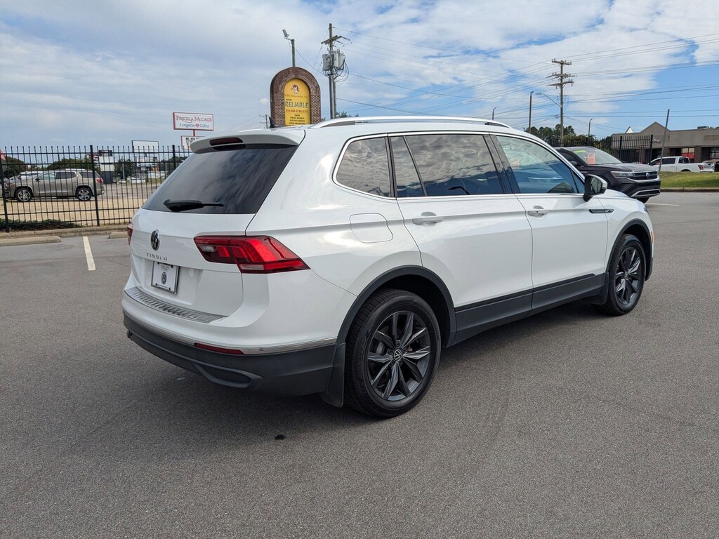 Used 2022 Volkswagen Tiguan SE 2.0T SE FWD