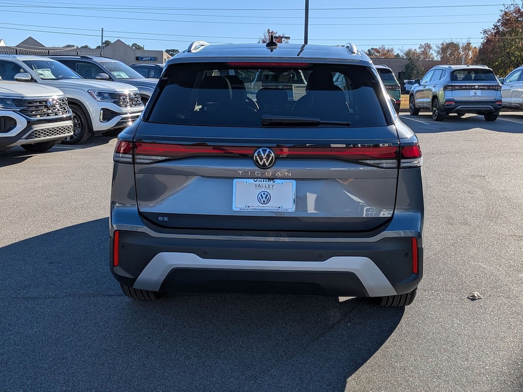 New 2026 Volkswagen Tiguan SE 2.0T SE FWD