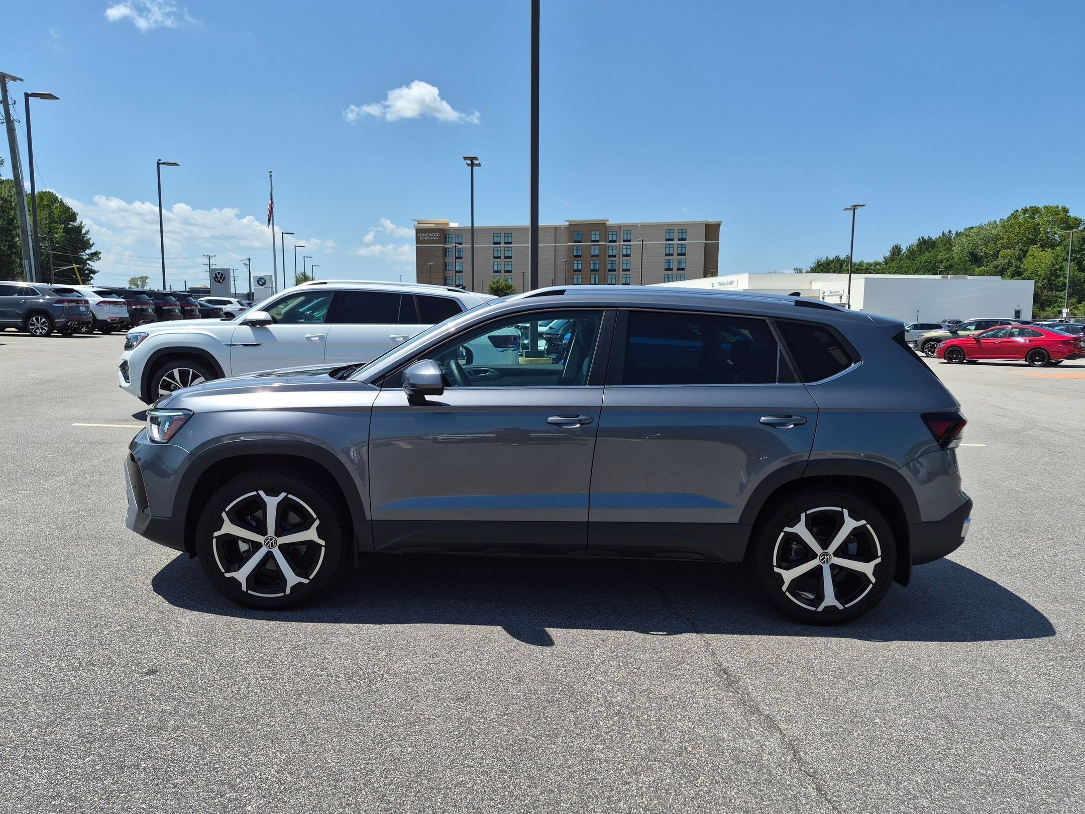 2026 Volkswagen Taos SEL - Photo 6