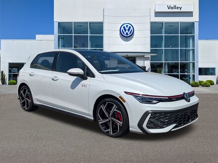 2025 Volkswagen Golf GTI SE 2.0T SE DSG