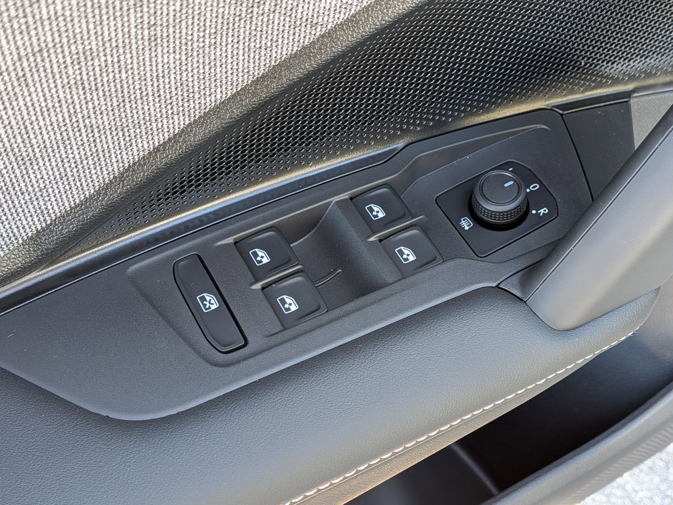 2026 Volkswagen Tiguan S - Photo 13