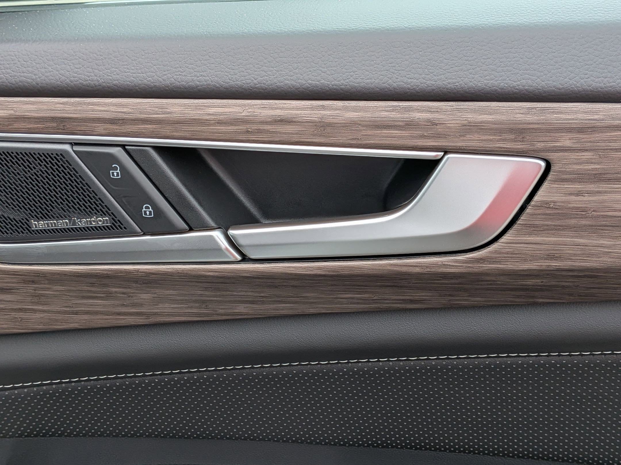 2026 Volkswagen Atlas SEL Premium R-Line - Photo 36
