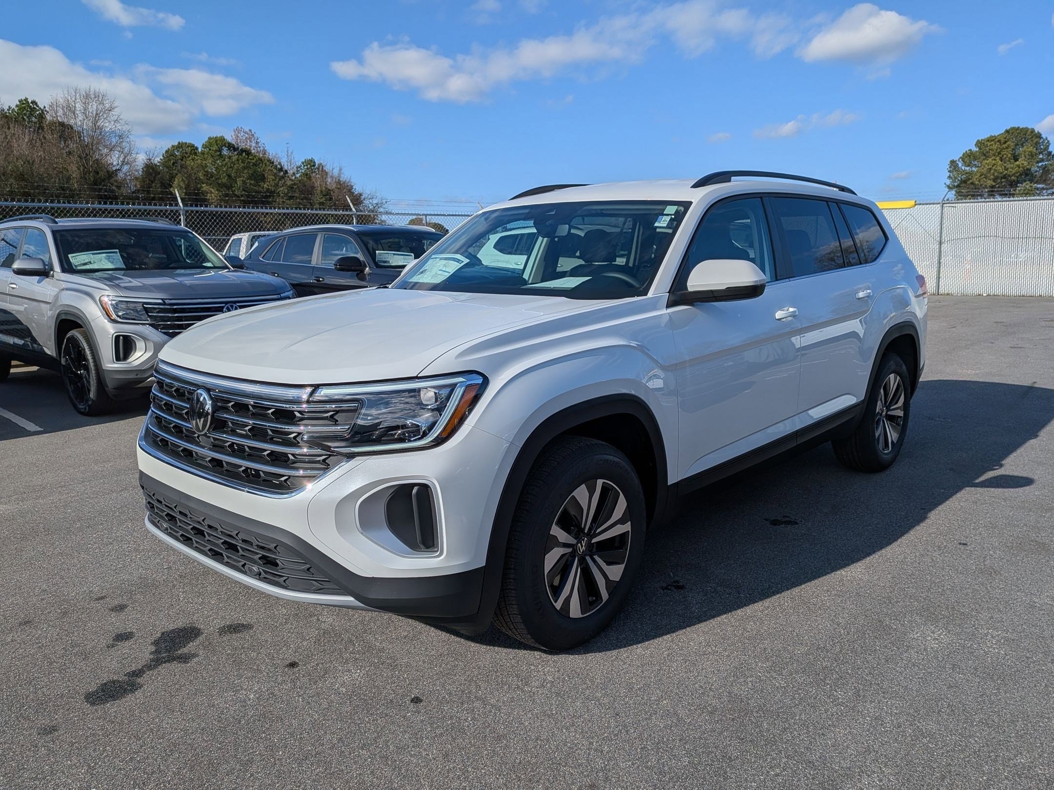 2026 Volkswagen Atlas SE - Photo 7
