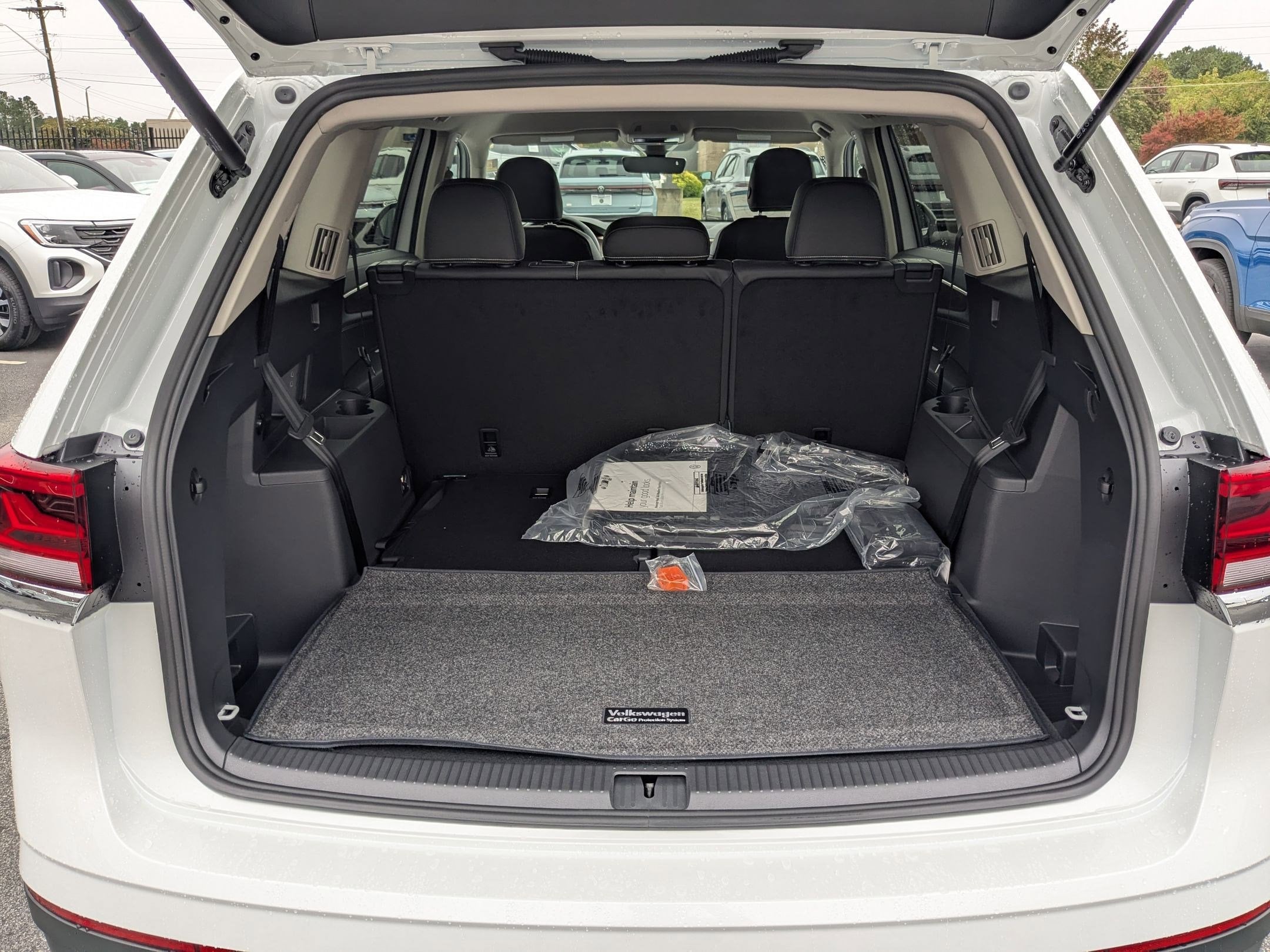 2026 Volkswagen Atlas SE - Photo 31