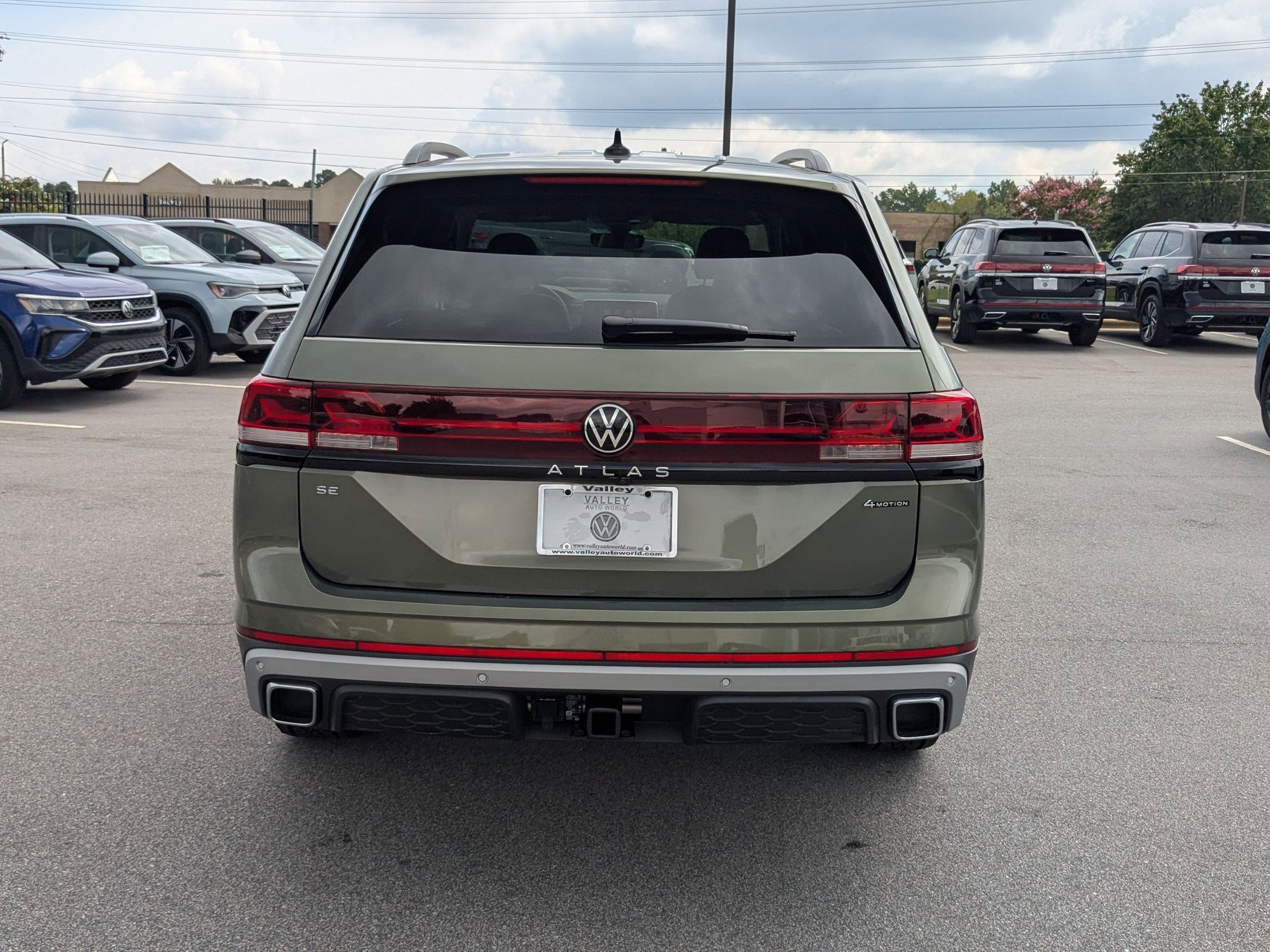 2026 Volkswagen Atlas Peak Edition SE photo 4