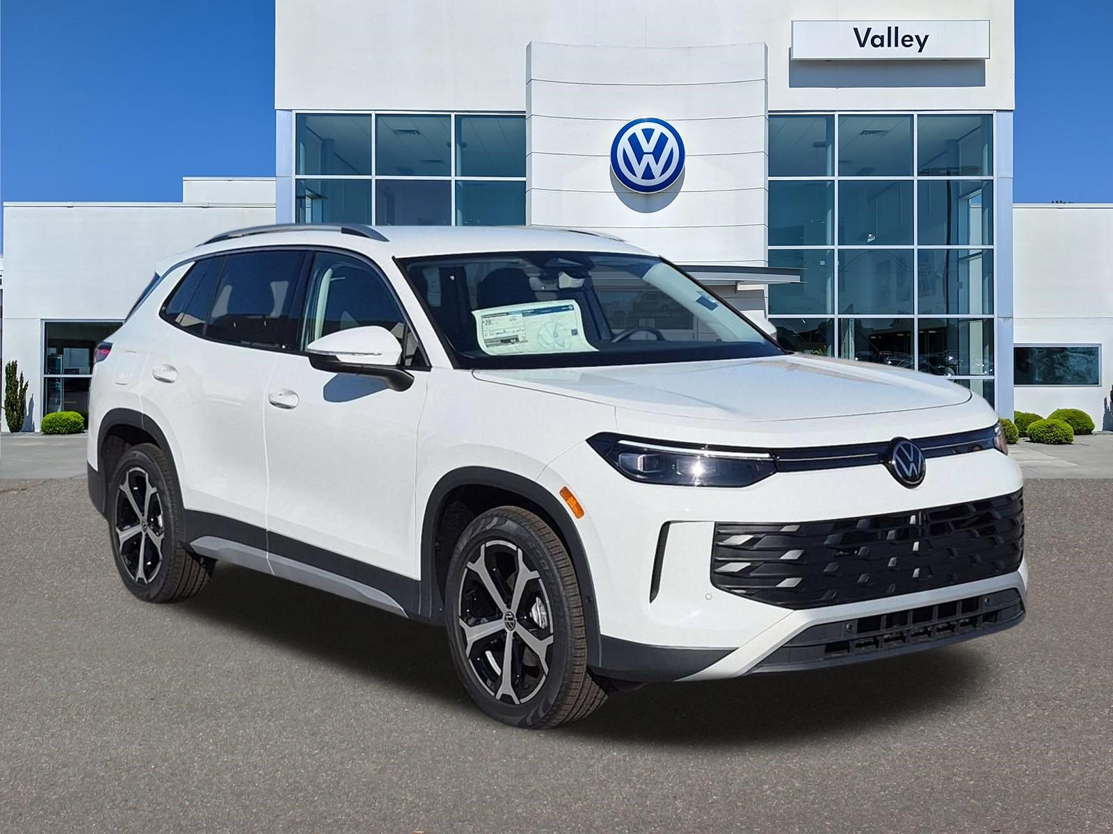 2026 Volkswagen Tiguan SE FWD 