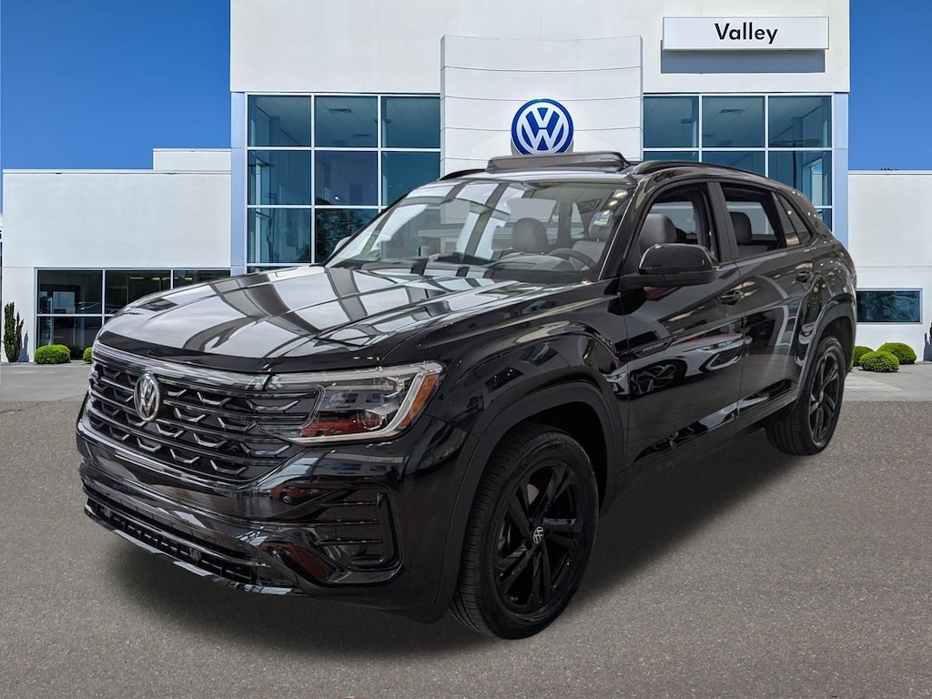 New 2026 Volkswagen Atlas Cross Sport 2.0T SEL R-Line Black 2.0T SEL R-Line Black 4MOTION