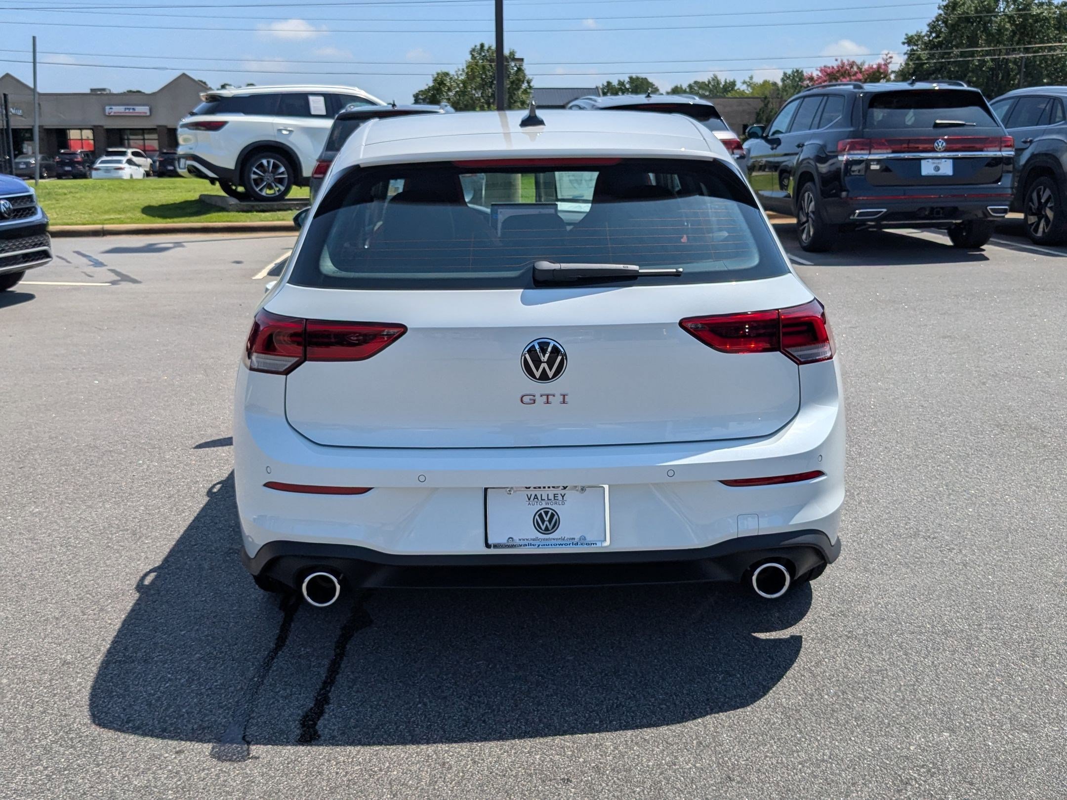 2025 Volkswagen Golf GTI SE photo 4