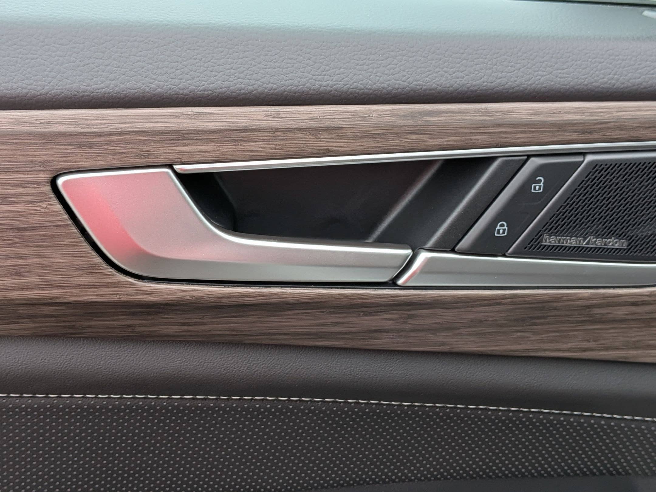 2026 Volkswagen Atlas SEL Premium R-Line - Photo 12
