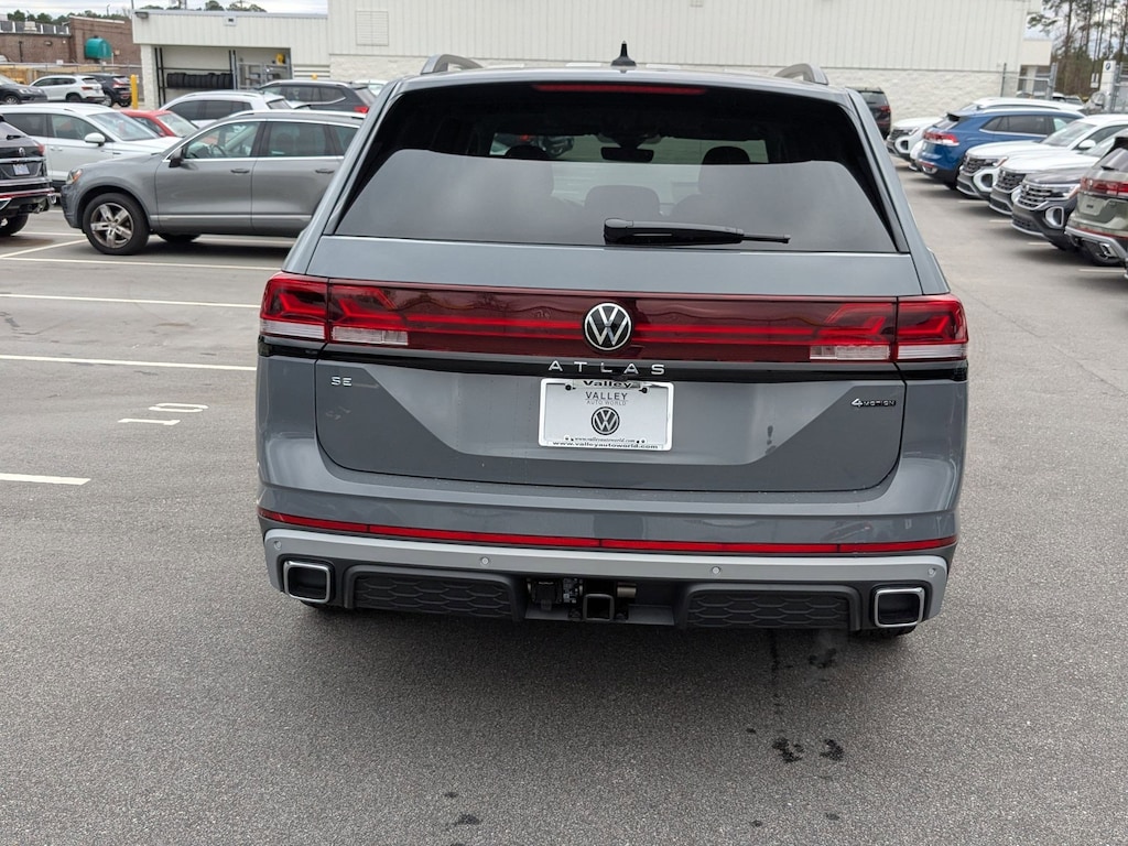 New 2025 Volkswagen Atlas 2.0T Peak Edition 2.0T Peak Edition 4MOTION