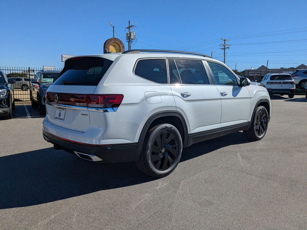New 2026 Volkswagen Atlas 2.0T SE w/Technology 2.0T SE w/Technology 4MOTION