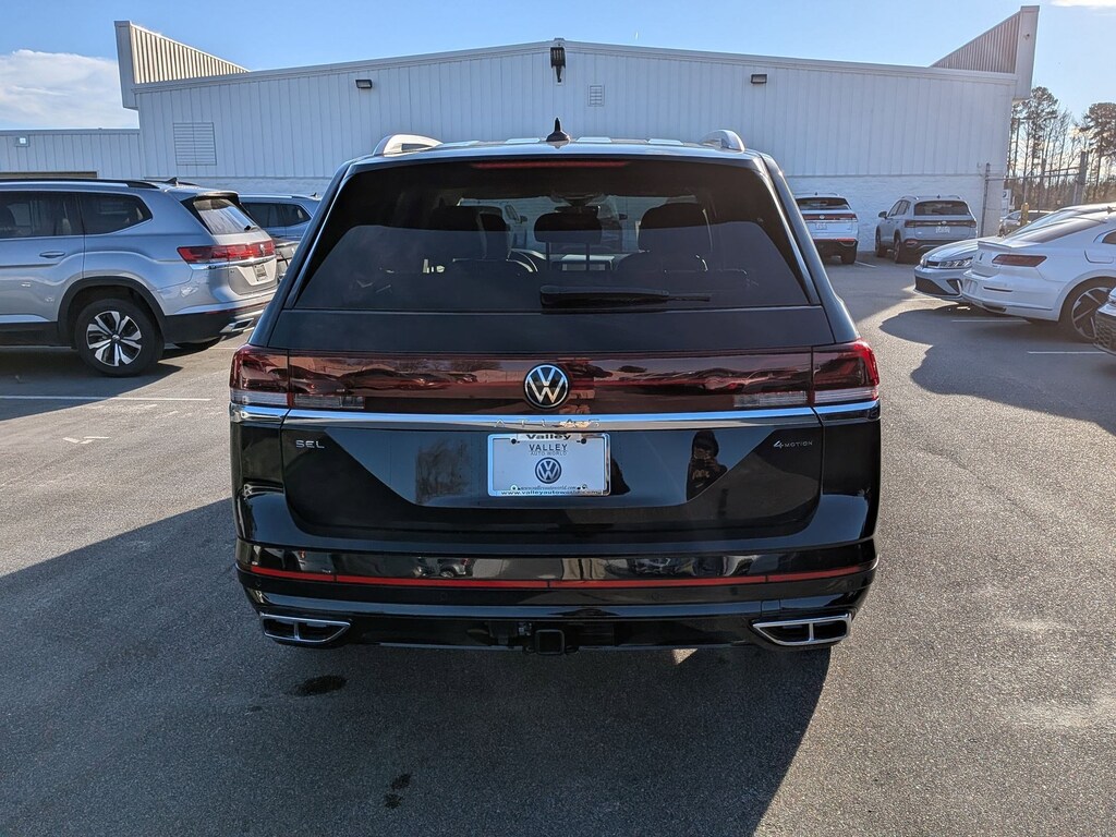 New 2026 Volkswagen Atlas 2.0T SEL Premium R-Line 2.0T SEL Premium R-Line 4MOTION