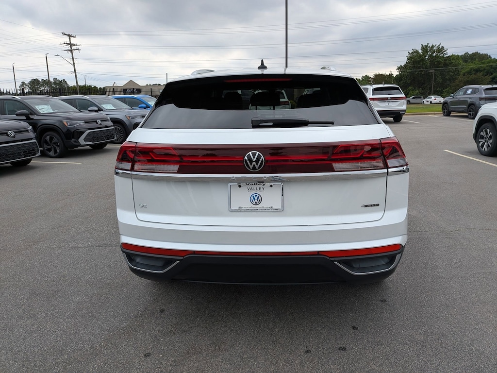 New 2026 Volkswagen Atlas Cross Sport 2.0T SE 2.0T SE 4MOTION