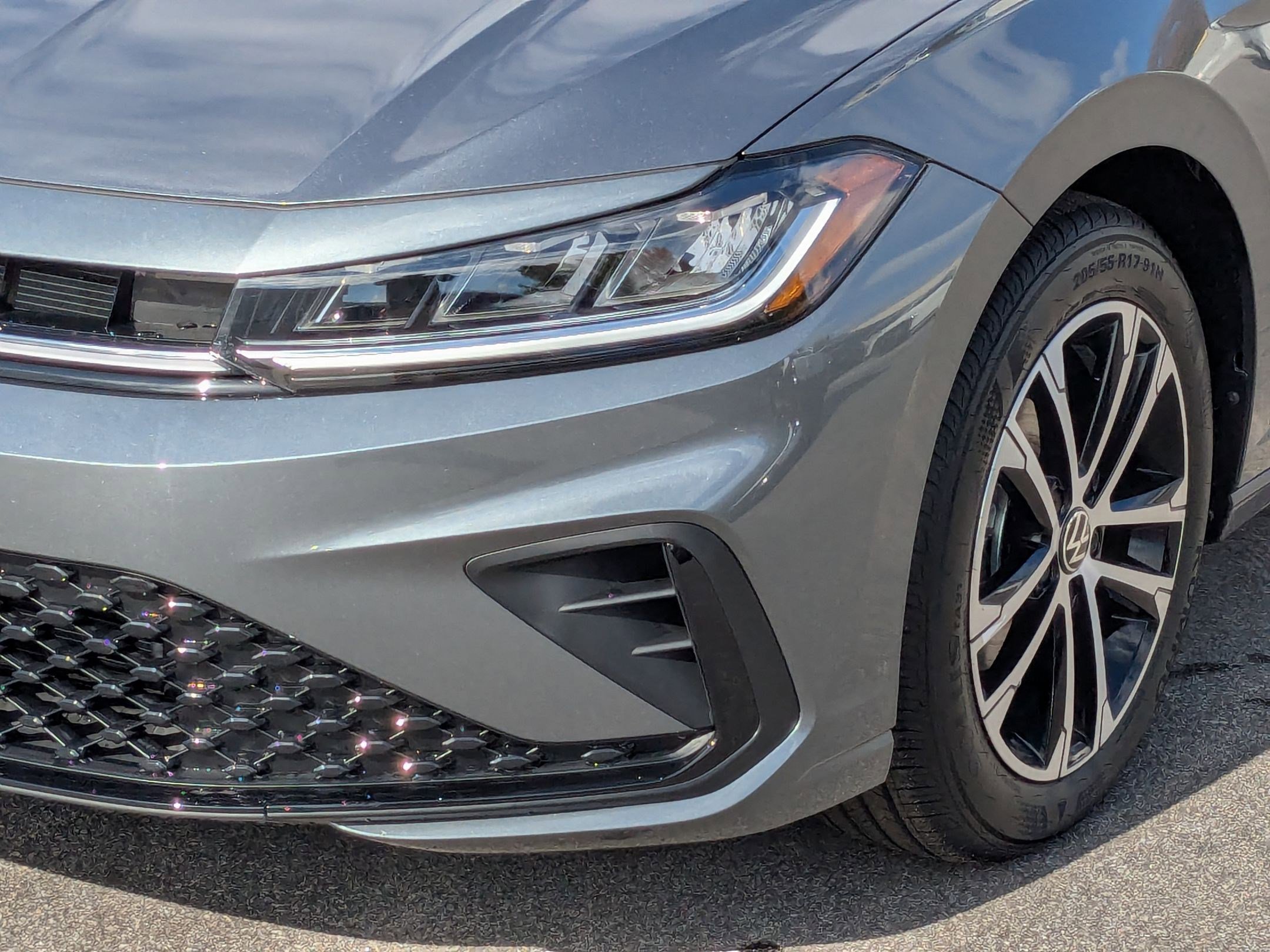 2026 Volkswagen Jetta Sport - Photo 9