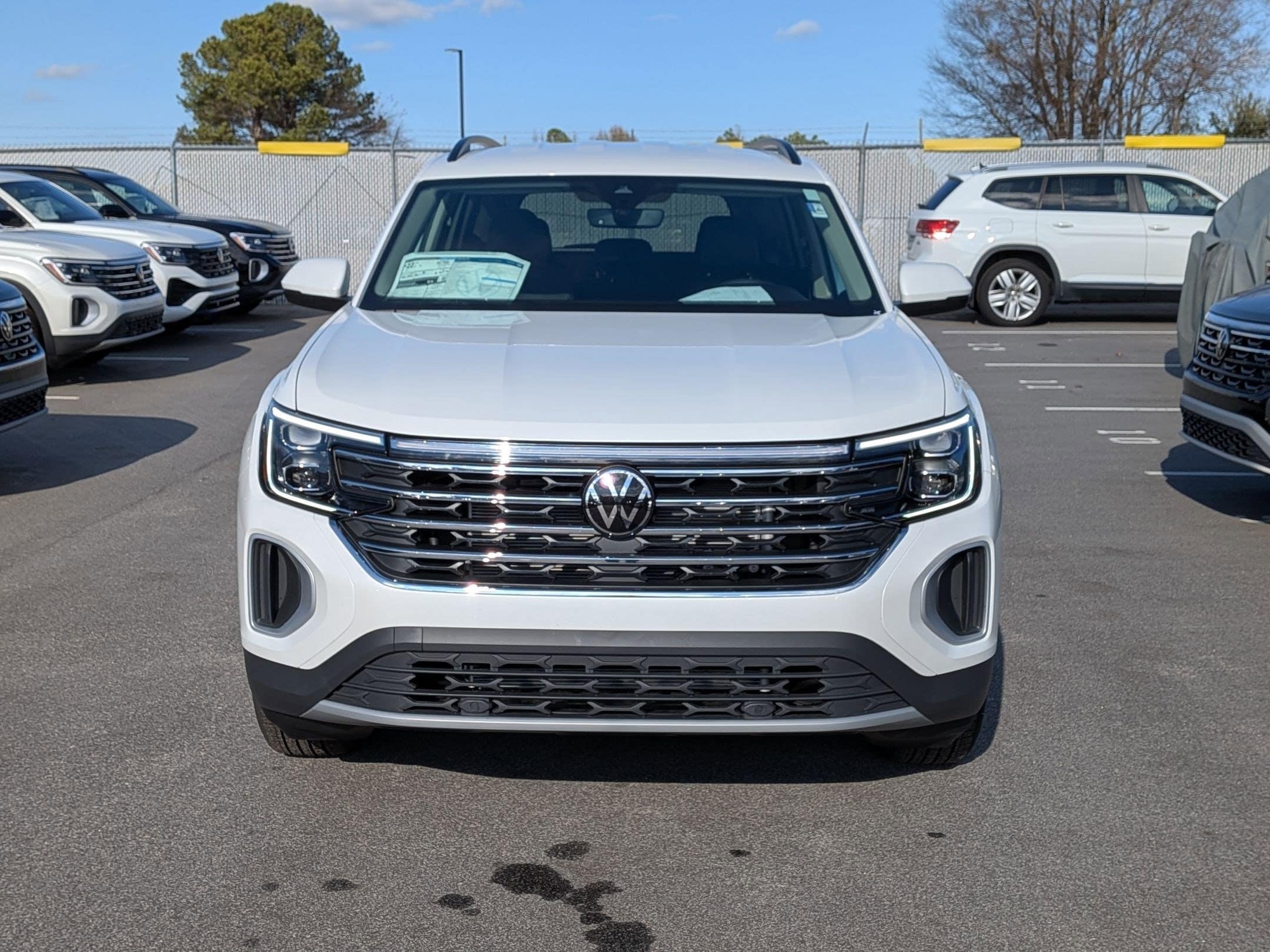 2026 Volkswagen Atlas SE - Photo 8
