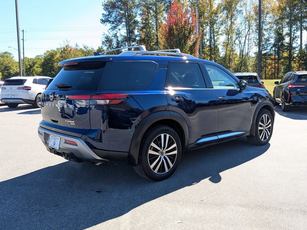 Used 2023 Nissan Pathfinder Platinum Platinum 4WD