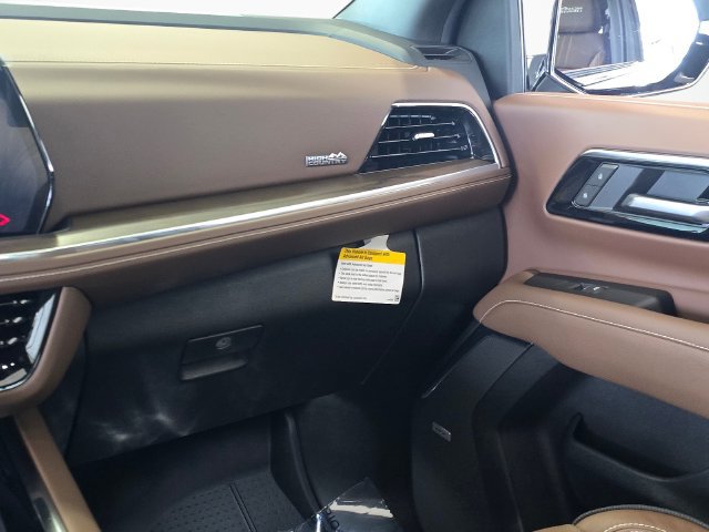 2027 Chevrolet Suburban High Country - Photo 17