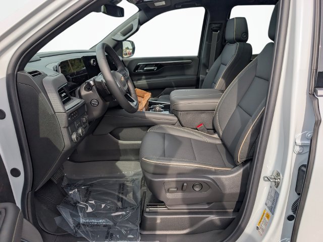 2027 Chevrolet Suburban Premier - Photo 12