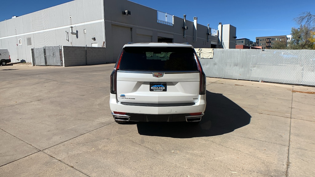 Used 2022 CADILLAC Escalade Luxury SUV