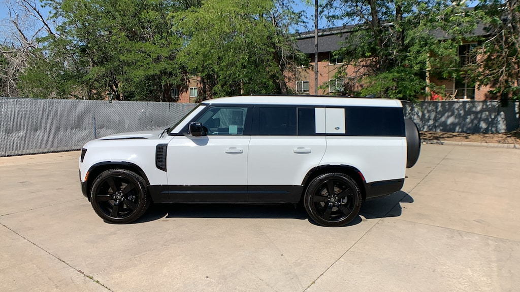 Used 2024 Land Rover Defender 130 X-Dynamic SE SUV