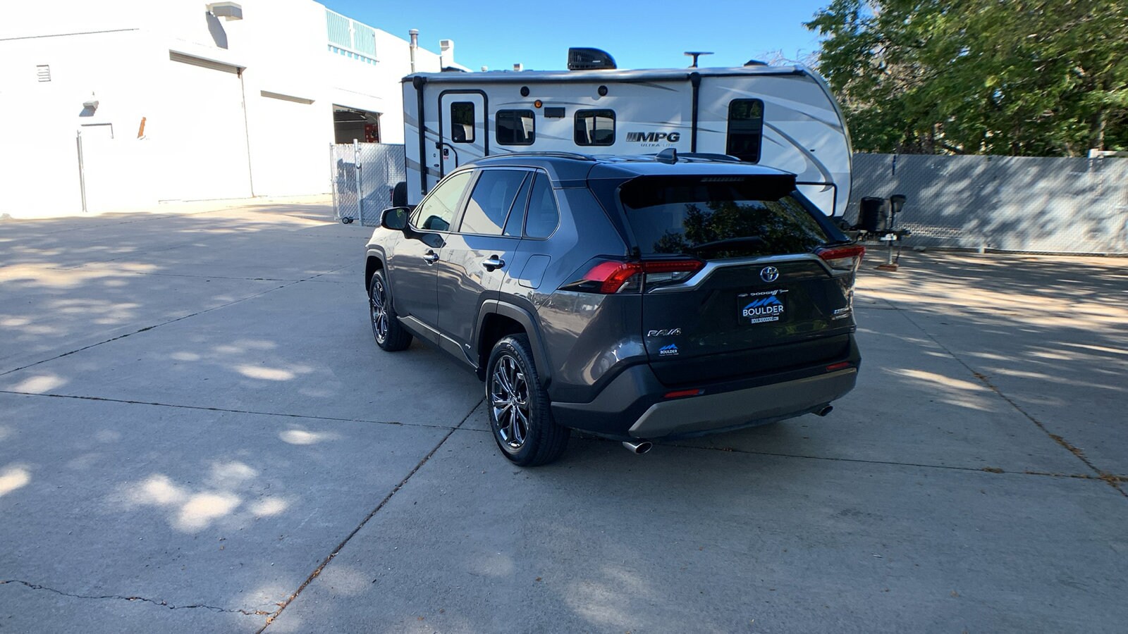 2023 Toyota RAV4 Hybrid Limited photo 3