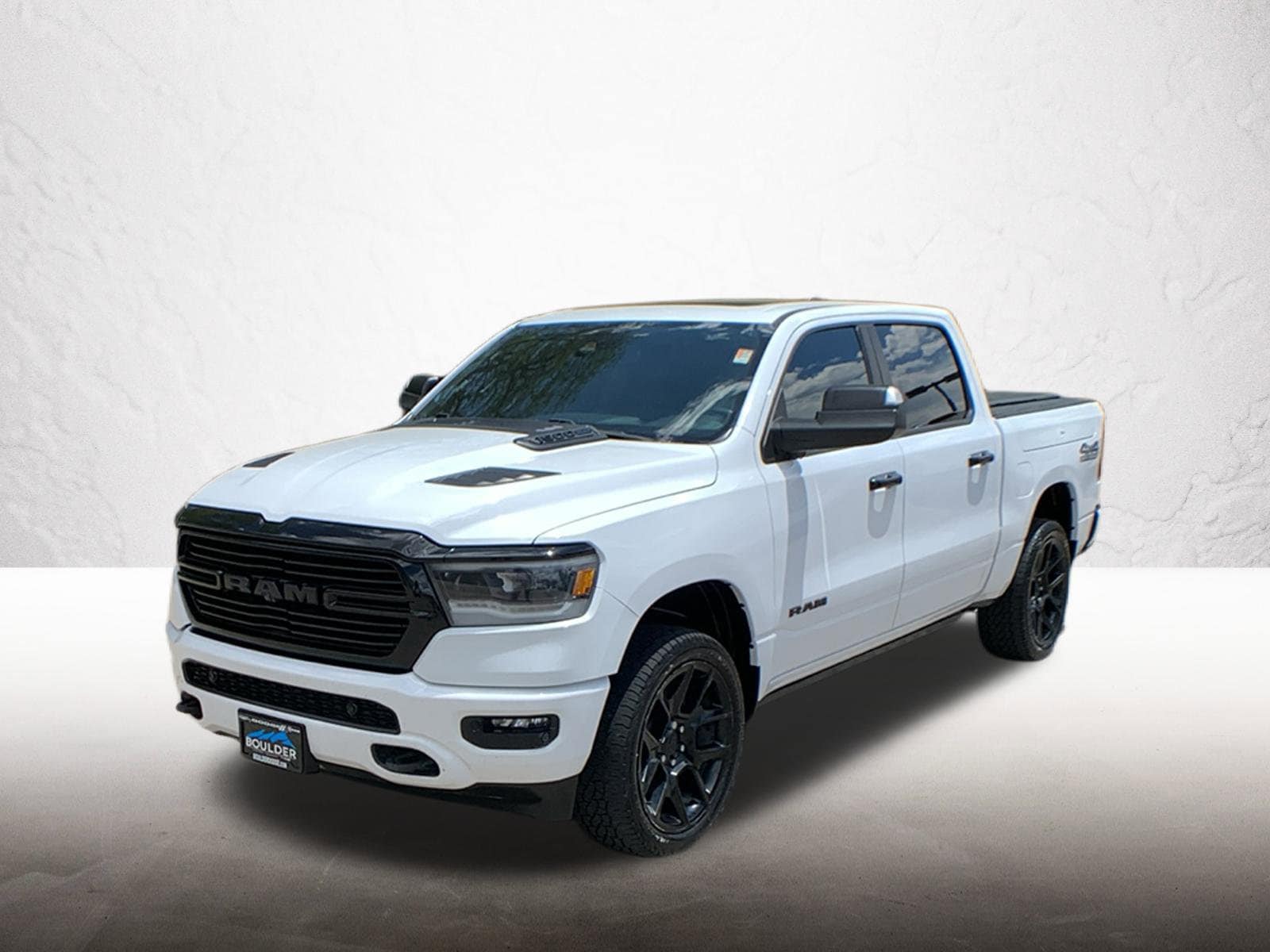 2023 RAM 1500 Laramie 4x4 Crew Cab 5'7's photo
