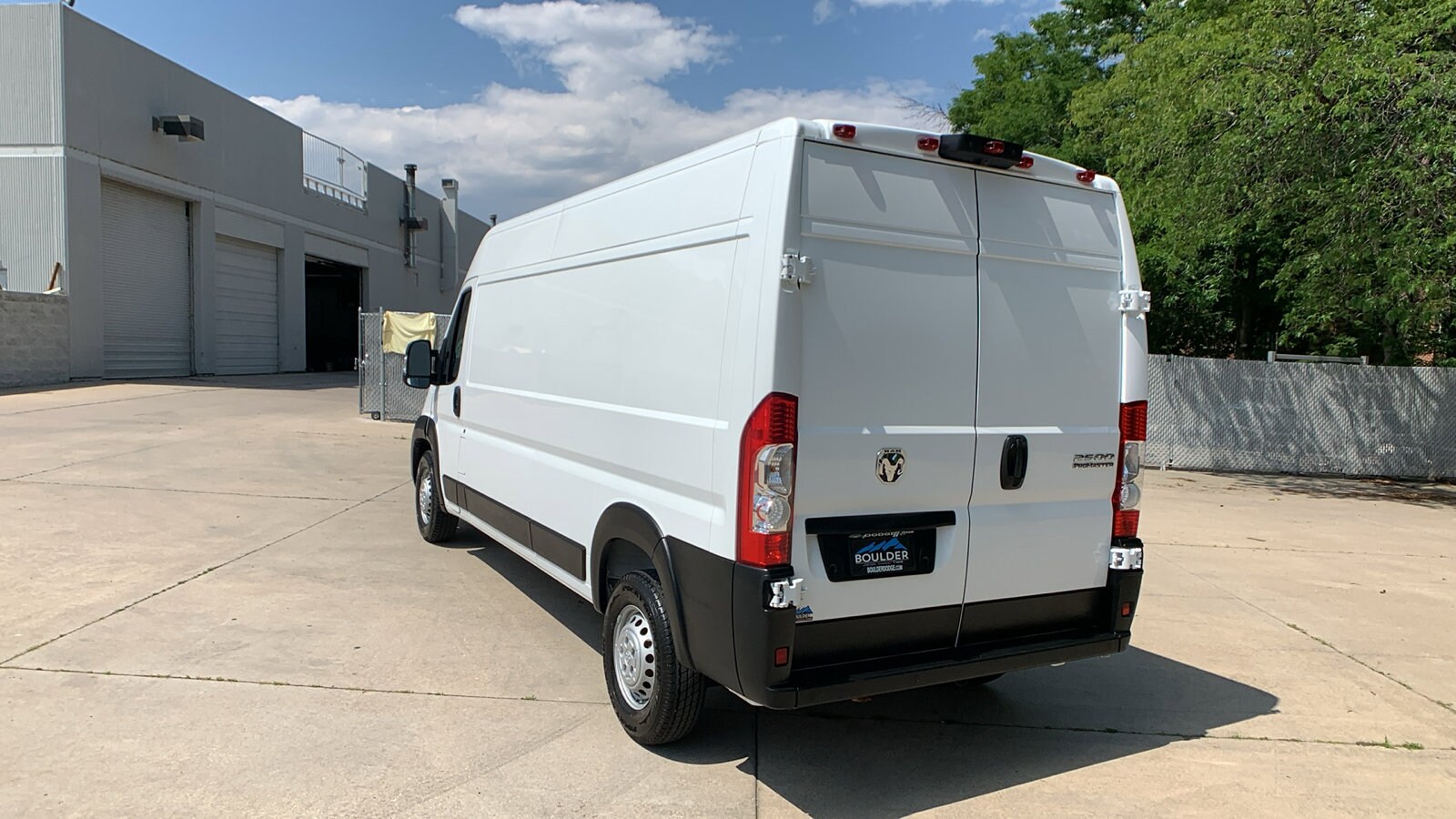 2024 Ram ProMaster 2500 photo 2