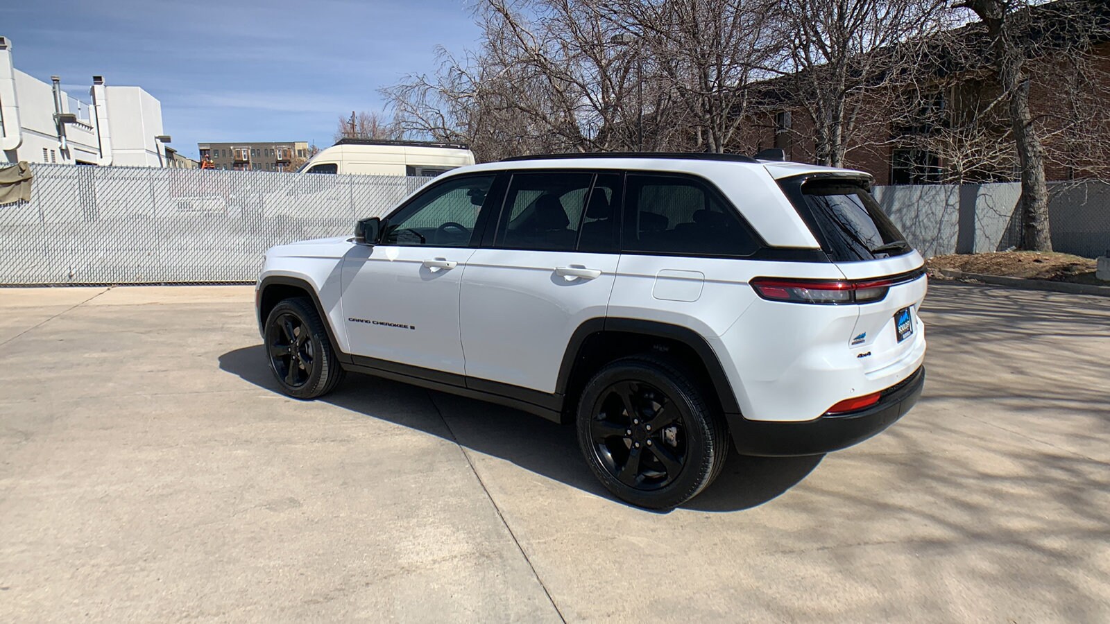 2023 Jeep Grand Cherokee Limited photo 3