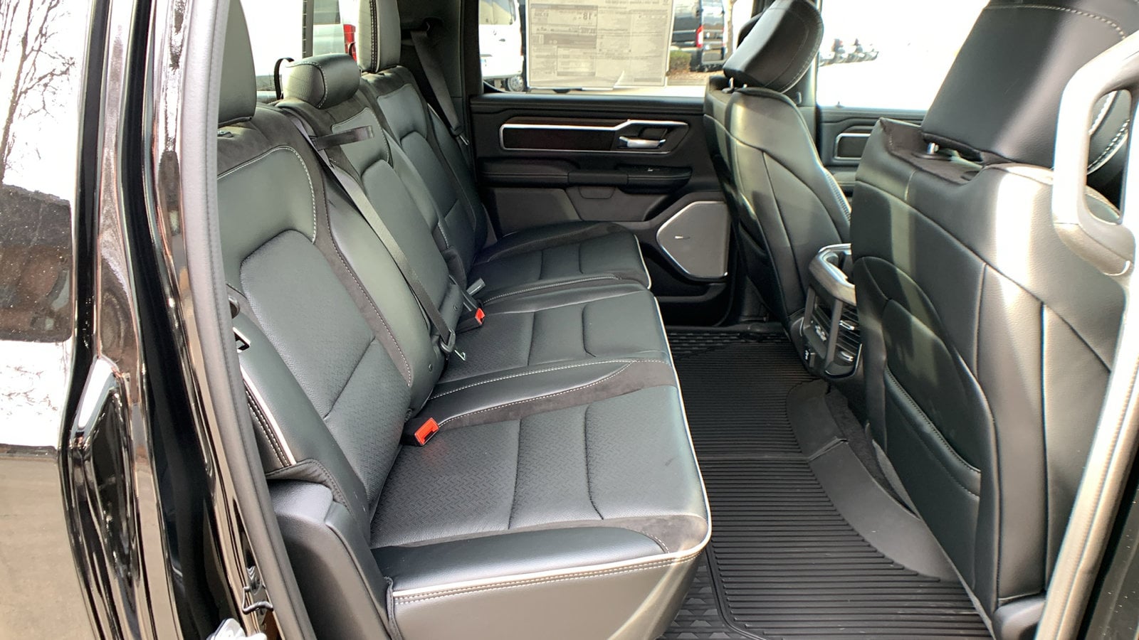 2026 RAM 1500 Laramie - Photo 30