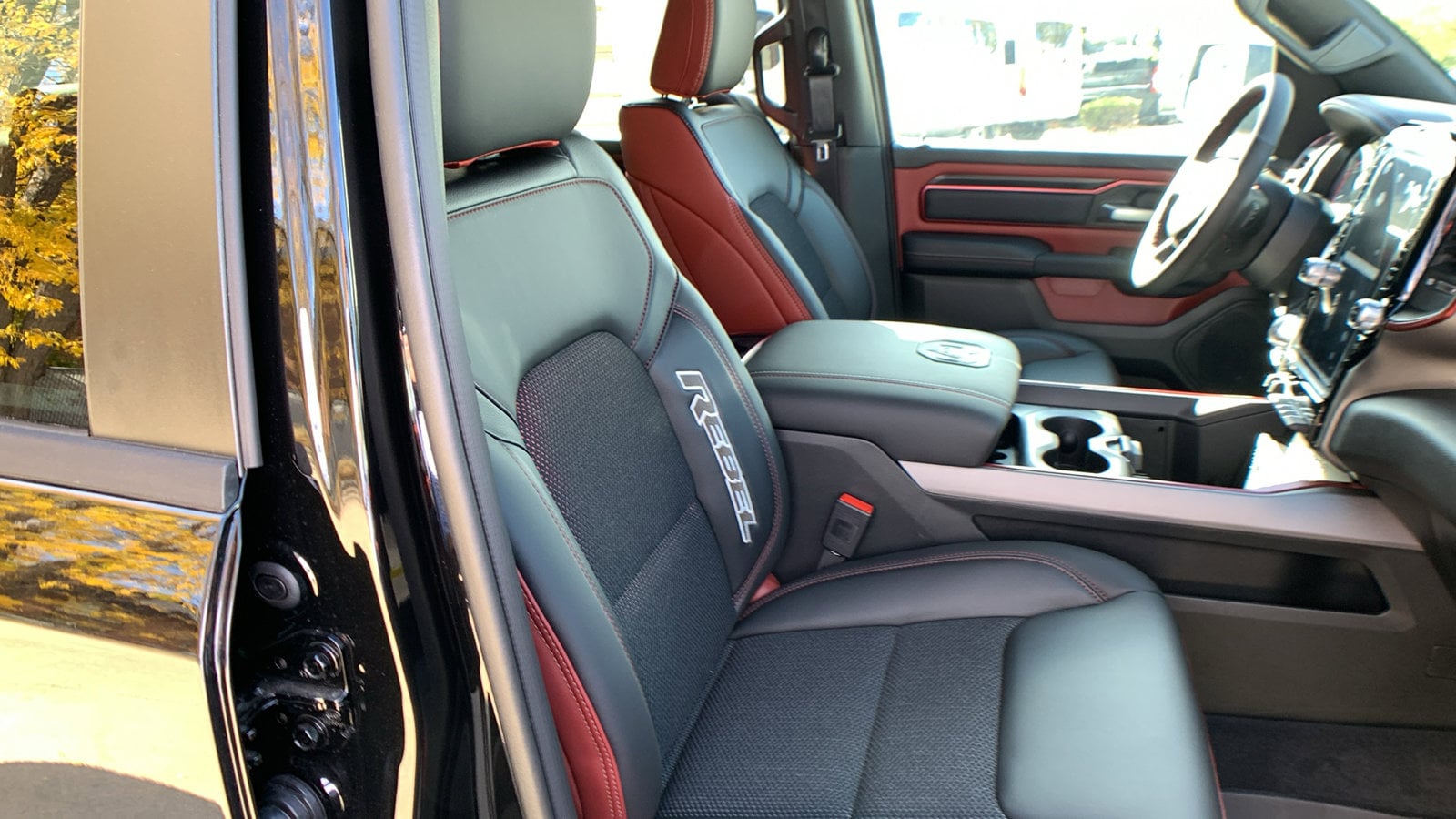 2026 RAM 1500 Rebel - Photo 31