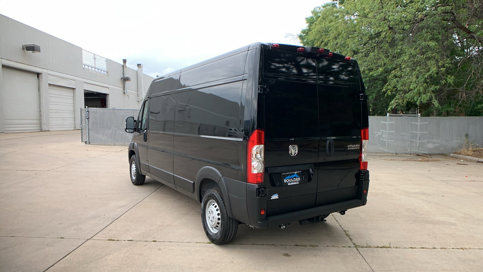 2025 Ram ProMaster 2500 photo 3